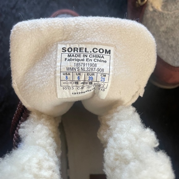 Sorel Women's Burgundy and Gray Winter Boots - Picture 4 of 4